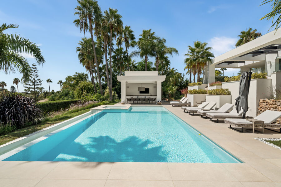 Casa Palmeras - Exceptional Property in El Paraiso