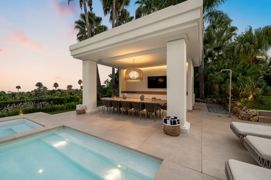 Casa Palmeras - Exceptional Property in El Paraiso