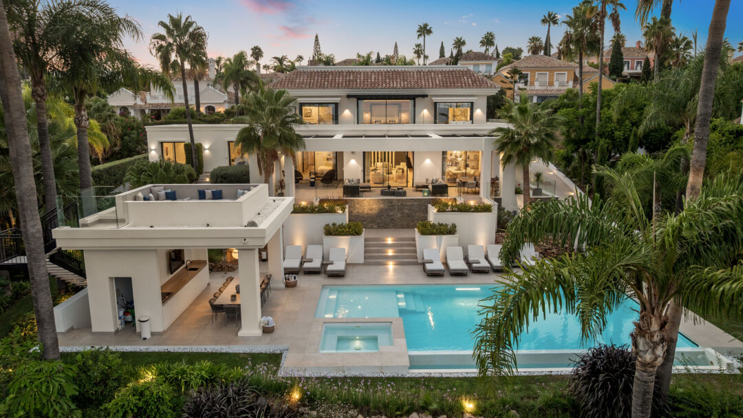 Casa Palmeras - Exceptional Property in El Paraiso