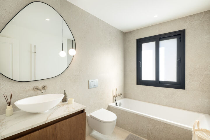 Villa Aria - Contemporary Beachside Villa in San Pedro de Alcantara