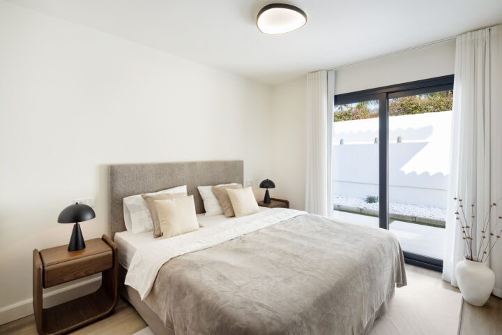 Villa Aria - Contemporary Beachside Villa in San Pedro de Alcantara