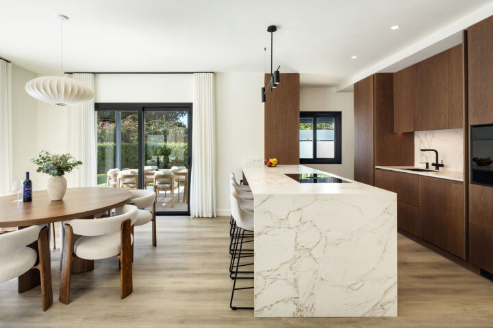 Villa Aria - Contemporary Beachside Villa in San Pedro de Alcantara