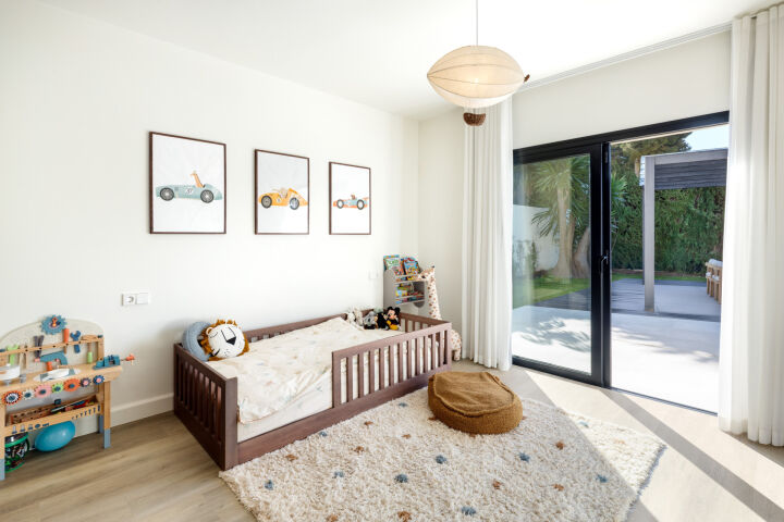 Villa Aria - Contemporary Beachside Villa in San Pedro de Alcantara
