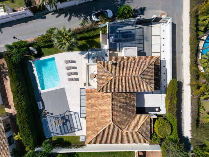 Villa Aria - Contemporary Beachside Villa in San Pedro de Alcantara