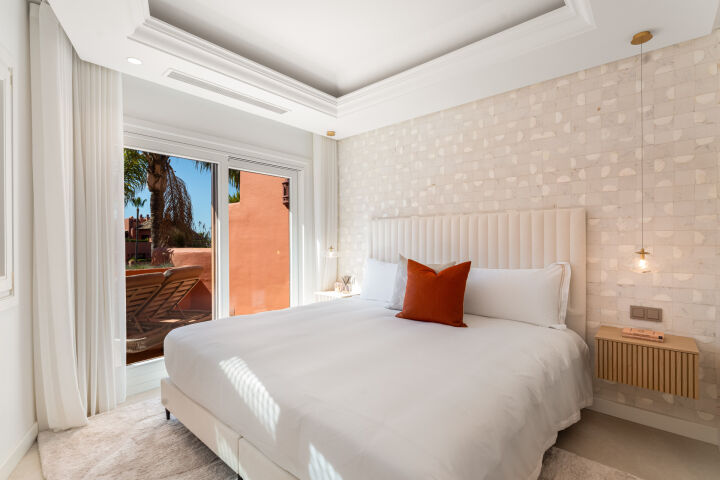 Penthouse Torre Bermeja - Seafront Duplex Penthouse in Estepona's New Golden Mile