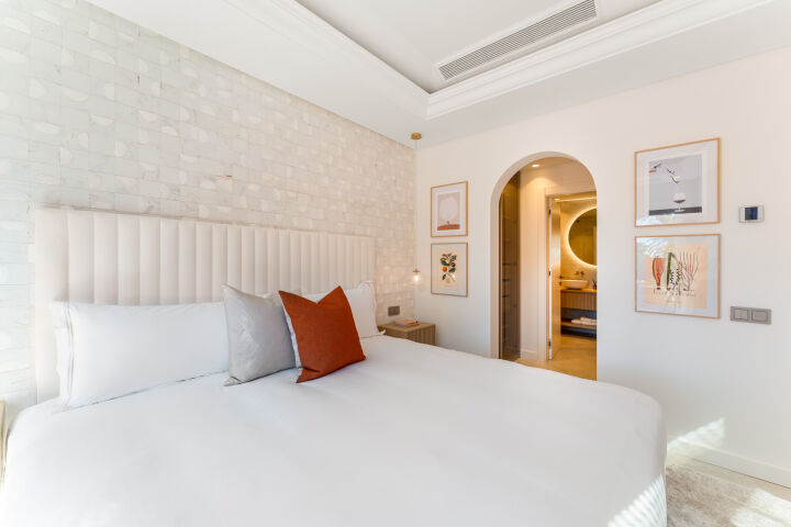 Penthouse Torre Bermeja - Seafront Duplex Penthouse in Estepona's New Golden Mile