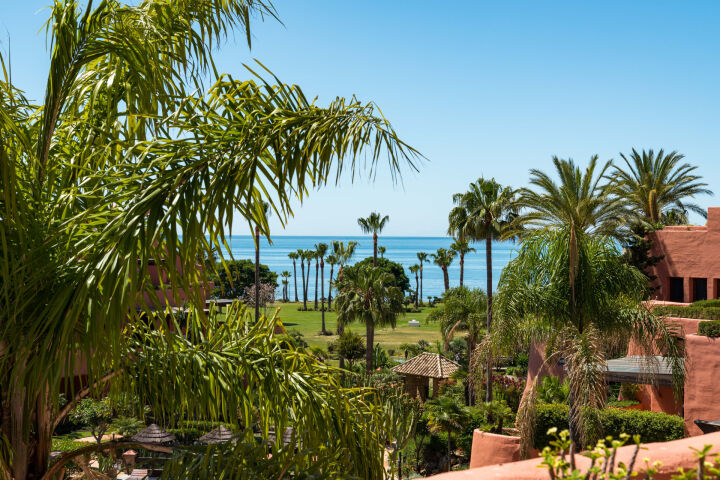 Penthouse Torre Bermeja - Seafront Duplex Penthouse in Estepona's New Golden Mile