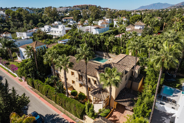 Villa Adele - Mediterranean Haven in Nueva Andalucía