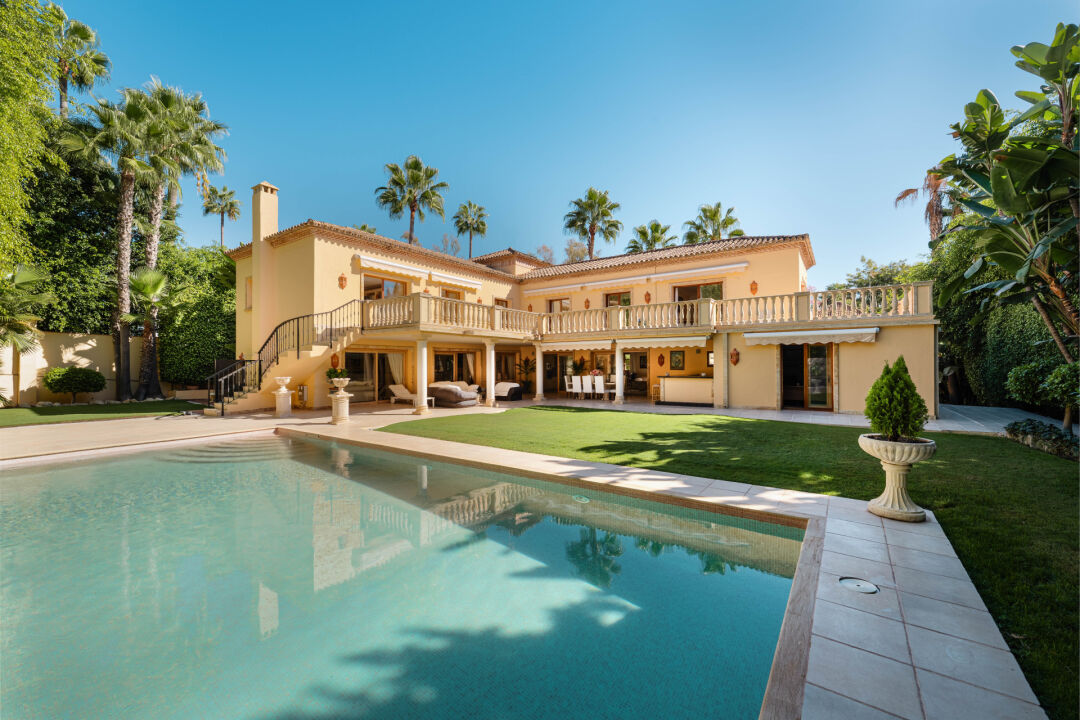 Villa Adele - Mediterranean Haven in Nueva Andalucía