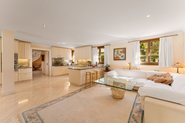 Villa Adele - Mediterranean Haven in Nueva Andalucía