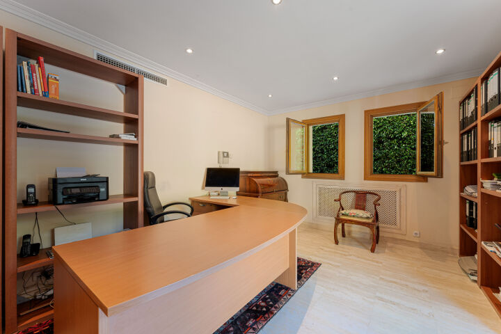 Villa Adele - Mediterranean Haven in Nueva Andalucía