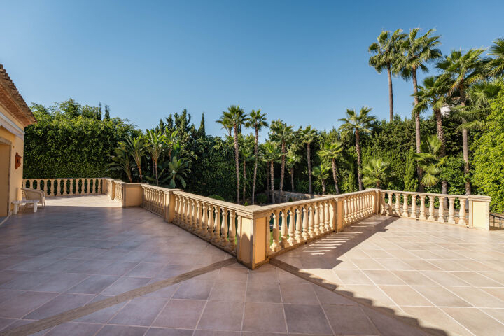 Villa Adele - Mediterranean Haven in Nueva Andalucía