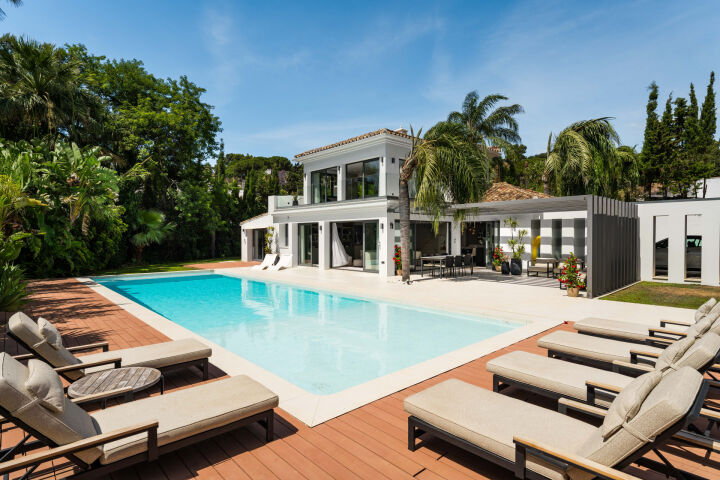 Villa Pacific - A Private Luxury Retreat in Las Brisas, Nueva Andalucia