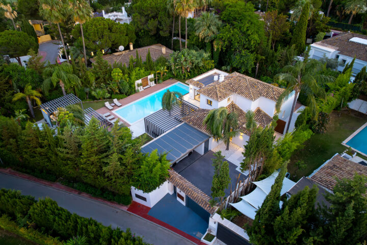 Villa Pacific - A Private Luxury Retreat in Las Brisas, Nueva Andalucia