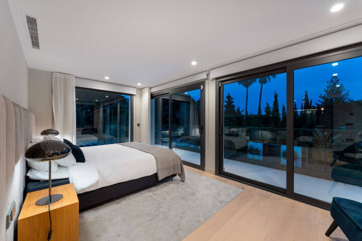 Villa Pacific - A Private Luxury Retreat in Las Brisas, Nueva Andalucia