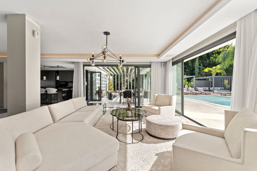 Villa Pacific - A Private Luxury Retreat in Las Brisas, Nueva Andalucia