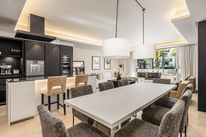 Apartment Aura 7 - Luxury Living in Marbella’s Iconic Puente Romano