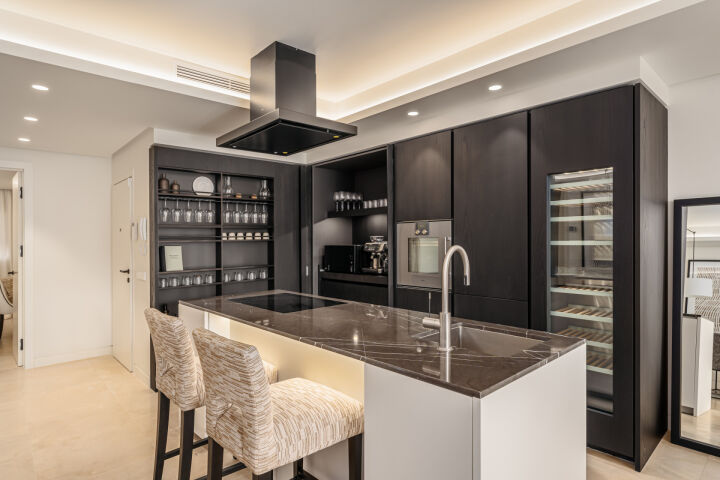 Apartment Aura 7 - Luxury Living in Marbella’s Iconic Puente Romano