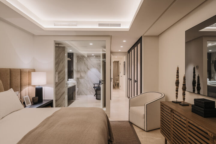 Apartment Aura 7 - Luxury Living in Marbella’s Iconic Puente Romano
