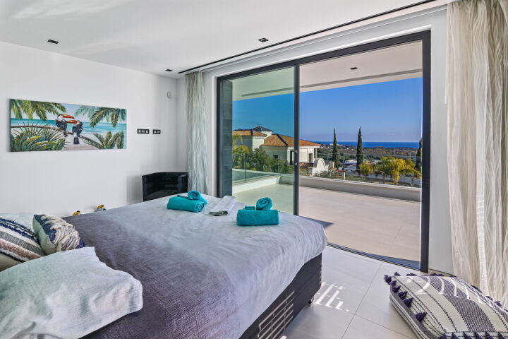 Villa Flamingo - Contemporary Golfside Villa in Los Flamingos, Benahavis