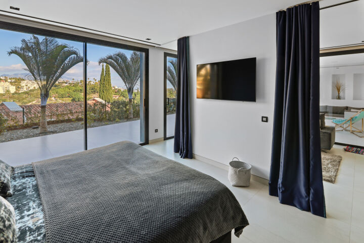 Villa Flamingo - Contemporary Golfside Villa in Los Flamingos, Benahavis