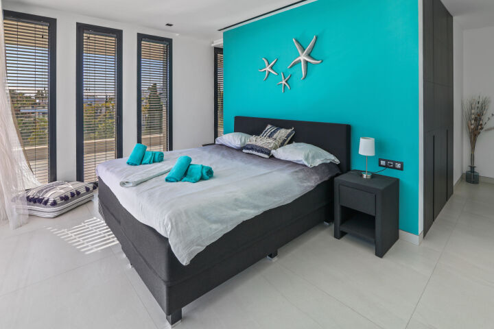 Villa Flamingo - Contemporary Golfside Villa in Los Flamingos, Benahavis