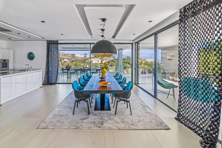 Villa Flamingo - Contemporary Golfside Villa in Los Flamingos, Benahavis
