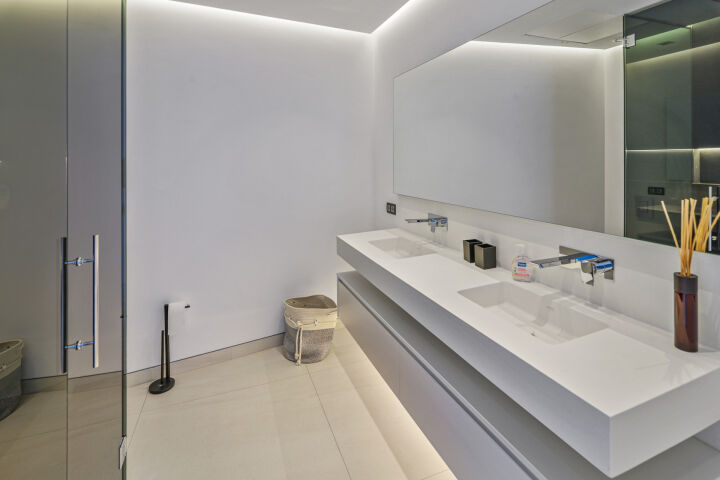Villa Flamingo - Contemporary Golfside Villa in Los Flamingos, Benahavis