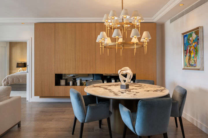 Apartment Los Granados - Luxury Renovated Apartment Steps from the Beach in Nueva Andalucía