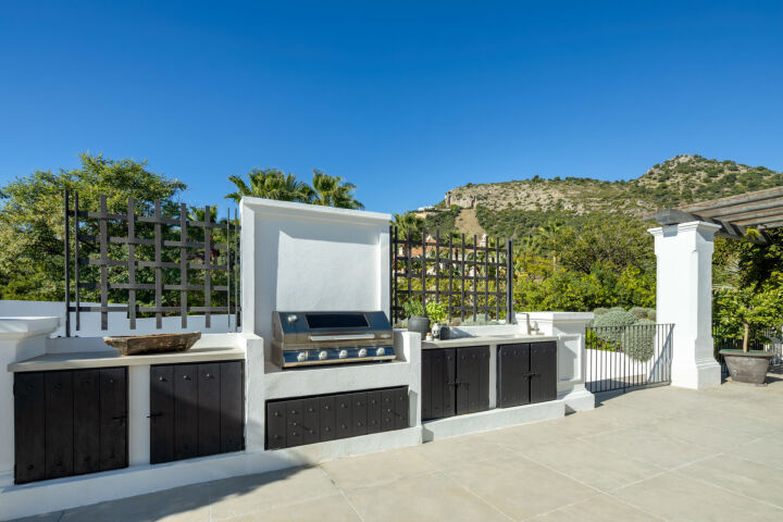 Villa Marbella - A Grand Villa Framed by Panoramic Views