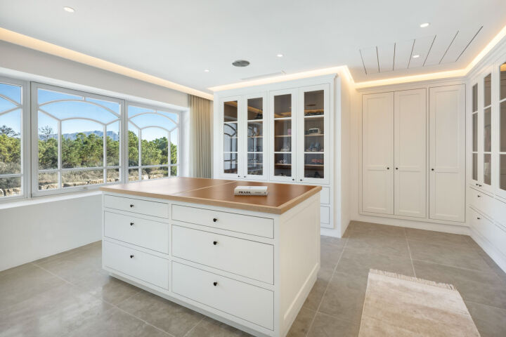 Villa Marbella - A Grand Villa Framed by Panoramic Views