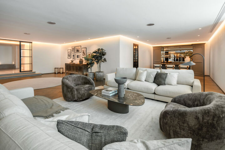 Villa Marbella - A Grand Villa Framed by Panoramic Views