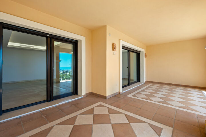 Buenavista 1221 - Double Duplex Penthouse Refurbishment Opportunity