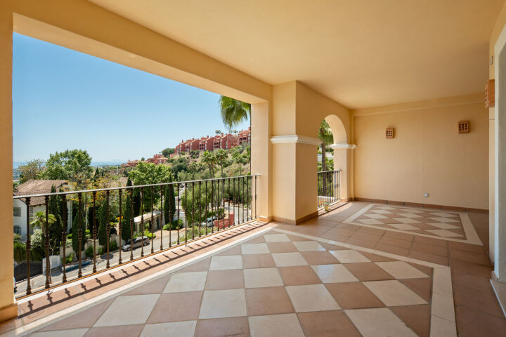 Buenavista 1221 - Double Duplex Penthouse Refurbishment Opportunity