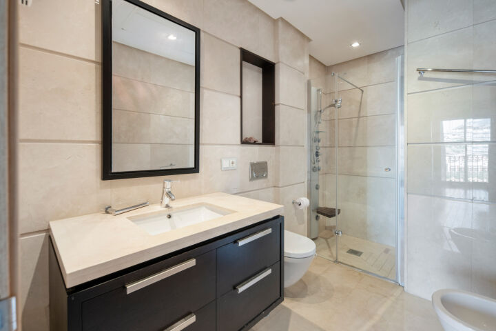 Buenavista 1221 - Double Duplex Penthouse Refurbishment Opportunity
