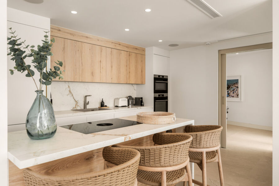 Casa Calas - Modern Home in El Paraiso