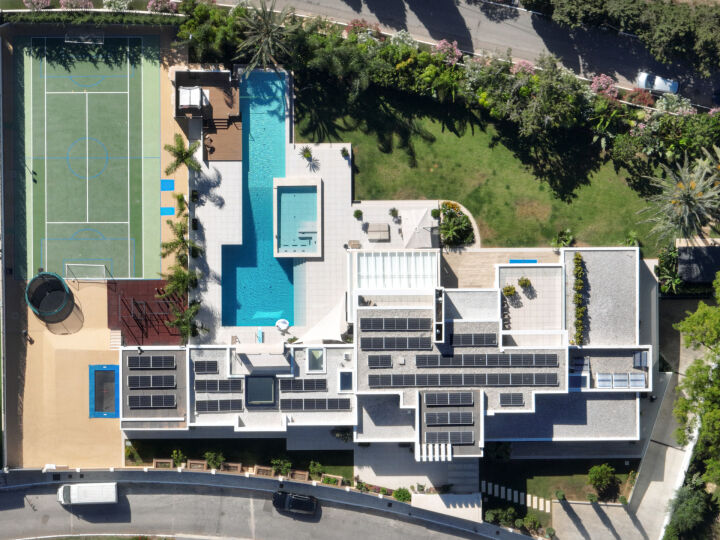 La Casa Blanca - Exceptional Modern Mansion with Guest House in the New Golden Mile