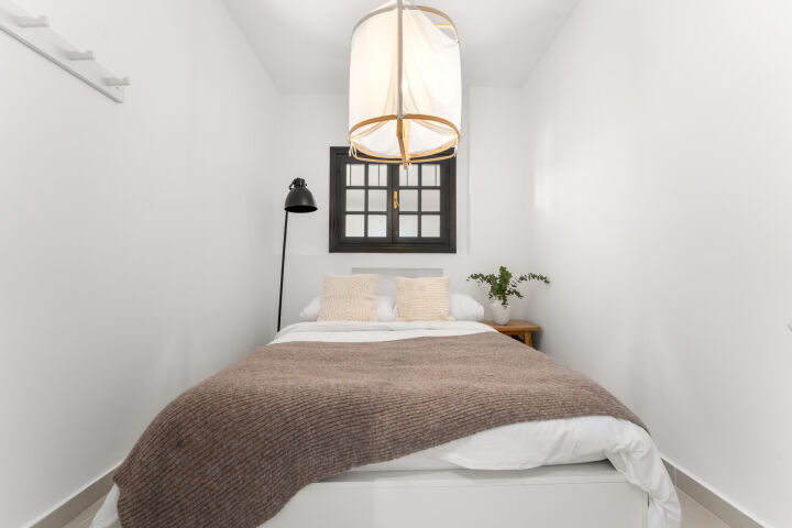 Casa Blanche - Stylish Renovated Apartment in Nueva Andalucia