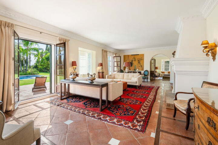 Puerto Almendro 21A - Mediterranean Villa in Benahavis