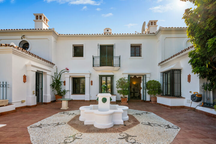 Puerto Almendro 21A - Mediterranean Villa in Benahavis
