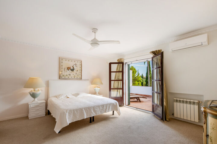 Puerto Almendro 21A - Mediterranean Villa in Benahavis