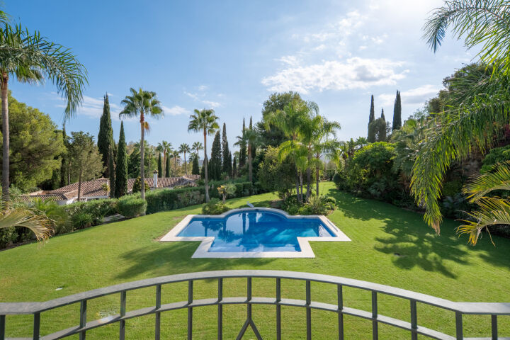 Puerto Almendro 21A - Mediterranean Villa in Benahavis