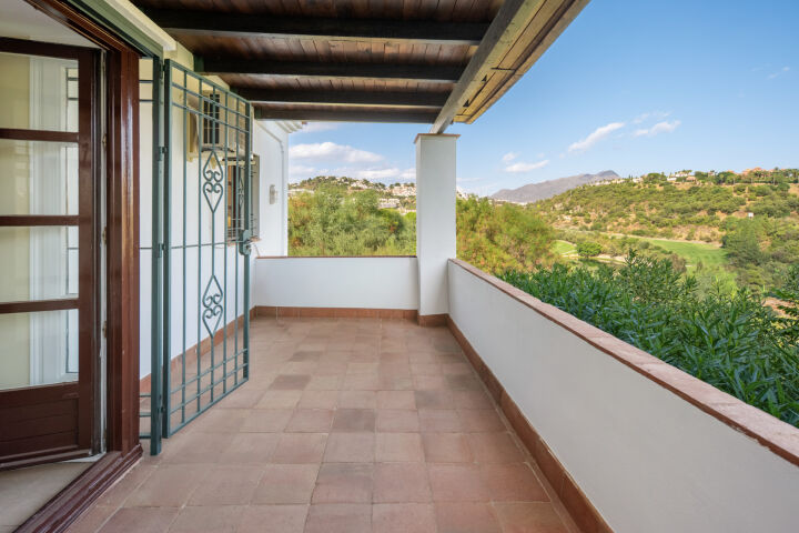 Puerto Almendro 21A - Mediterranean Villa in Benahavis