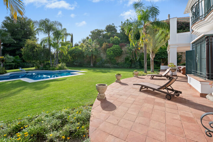 Puerto Almendro 21A - Mediterranean Villa in Benahavis