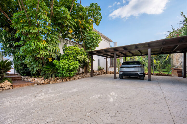 Puerto Almendro 21A - Mediterranean Villa in Benahavis