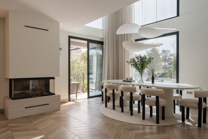Villa Elara - Sophisticated Renovated Villa in the Heart of Nueva Andalucía