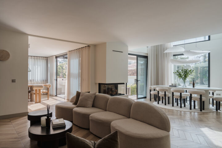 Villa Elara - Sophisticated Renovated Villa in the Heart of Nueva Andalucía