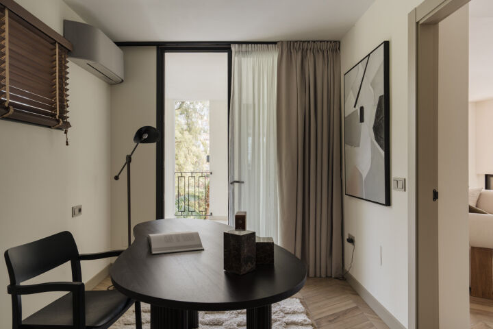 Villa Elara - Sophisticated Renovated Villa in the Heart of Nueva Andalucía