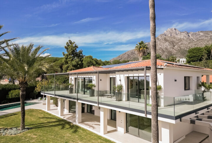 Villa African View - Contemporary Villa with Sea Views in Nagüeles, Golden Mile