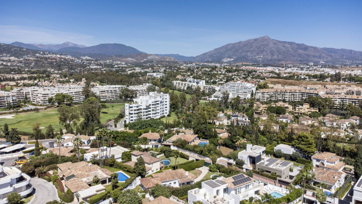 Guadalmina 19 - Stunning Villa Moments from Guadalmina Golf Club & the Beach